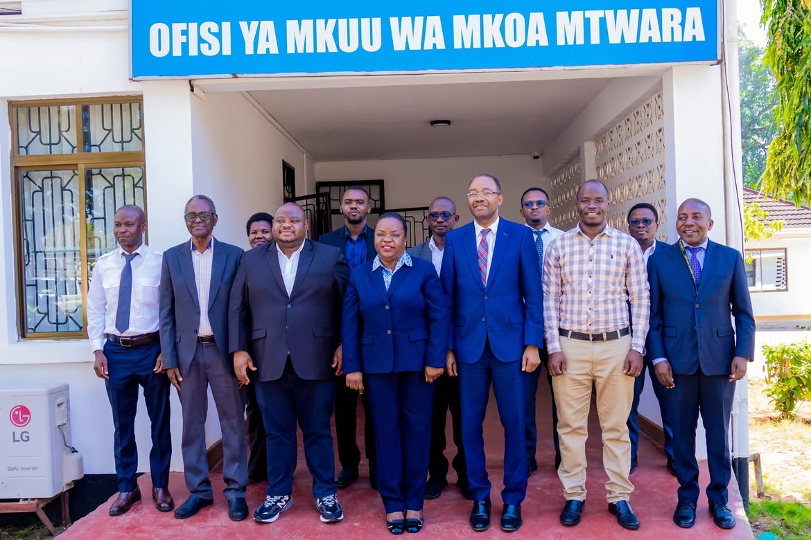 TASAC KUTEMBELEA BANDARI YA MTWARA NA KISIWA MGAO